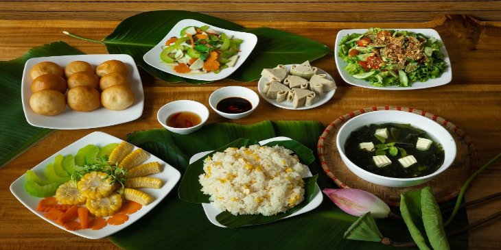 Chi phí đặt cỗ tại nhà phường Phú Thượng có hợp lý không
