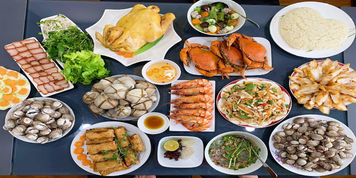 Trải nghiệm dịch vụ tại nhà hàng Cua Vàng