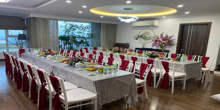 Các loại bàn ghế được thuê nhiều tại Ba Đình